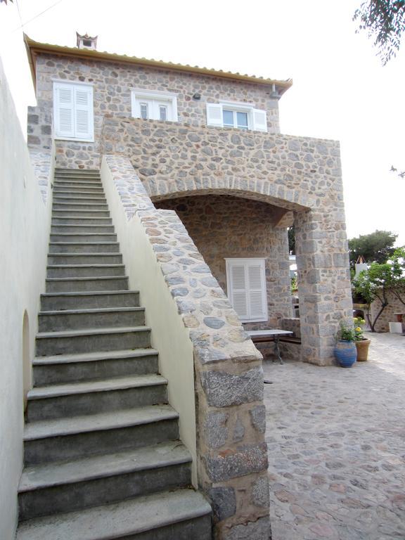 Kiki'S Houses Vlichos İdra Dış mekan fotoğraf