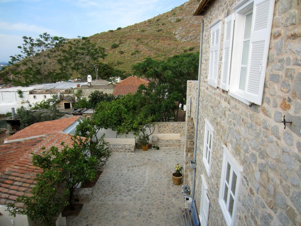 Kiki'S Houses Vlichos İdra Dış mekan fotoğraf