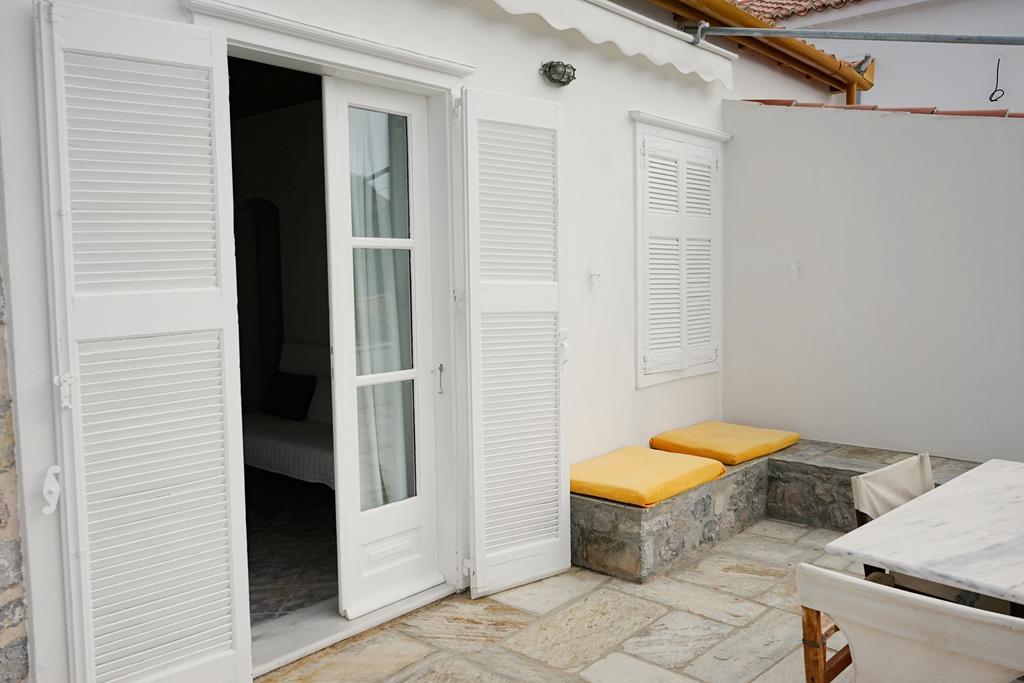 Kiki'S Houses Vlichos İdra Dış mekan fotoğraf