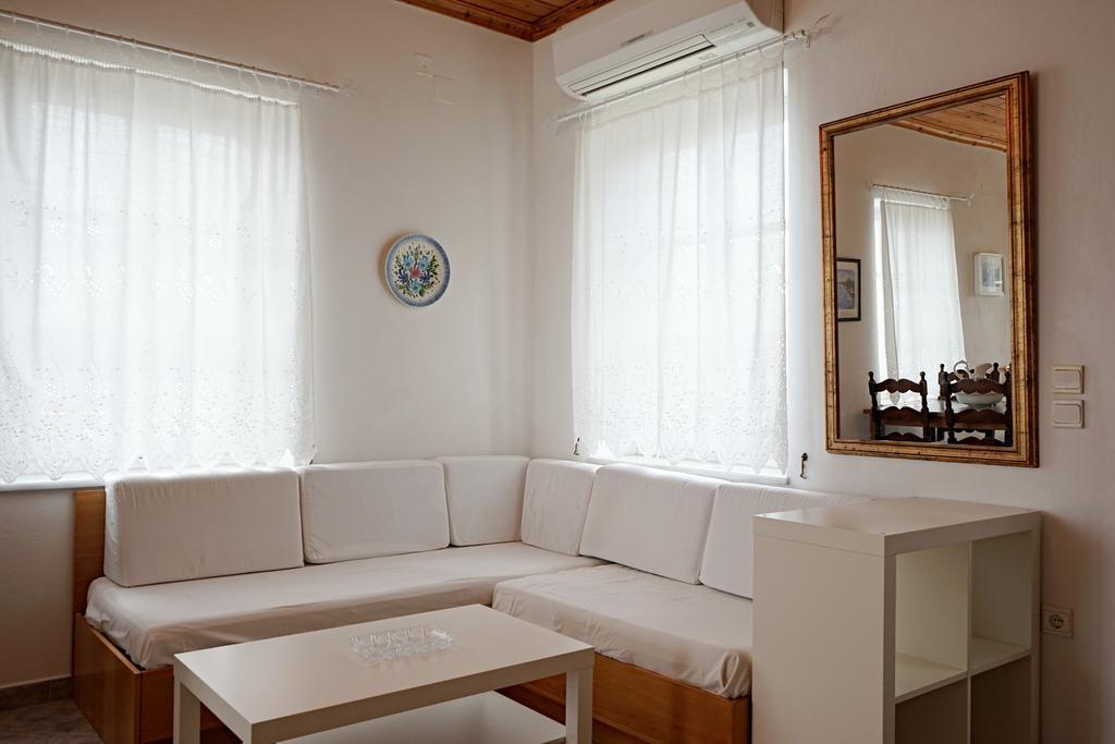 Kiki'S Houses Vlichos İdra Dış mekan fotoğraf